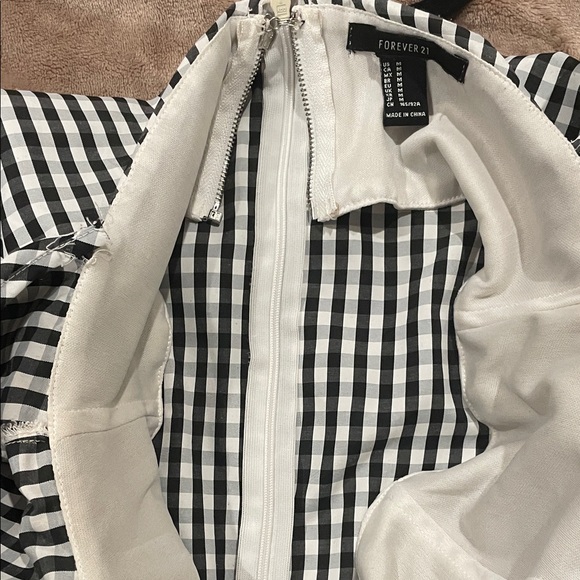 Black and white checked off the shoulder top - Picture 7 of 7